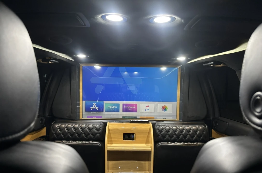 2018 Lincoln Navigator 4th Gen - Image 10 of 21