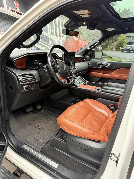 2018 Lincoln Navigator 4th Gen - Image 11 of 20