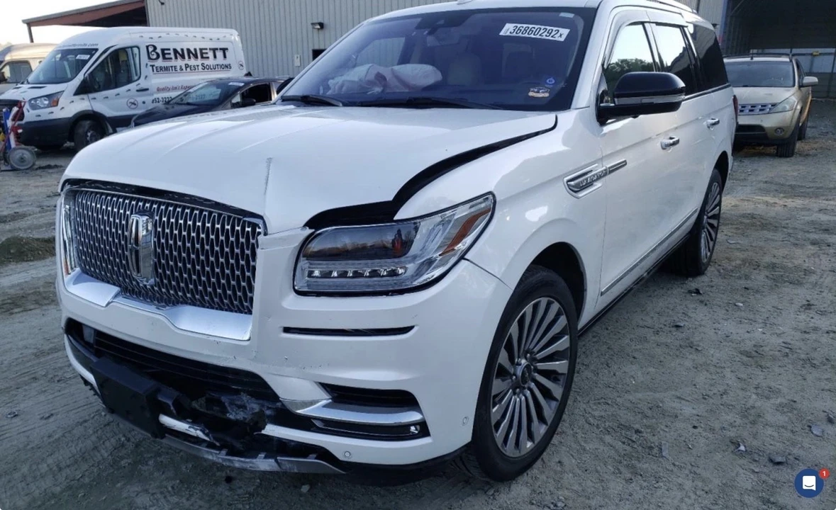 2018 Lincoln Navigator 4th Gen - Image 13 of 21