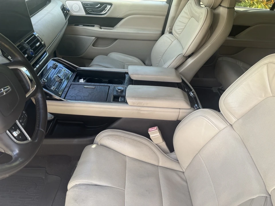 2018 Lincoln Navigator 4th Gen - Image 19 of 21
