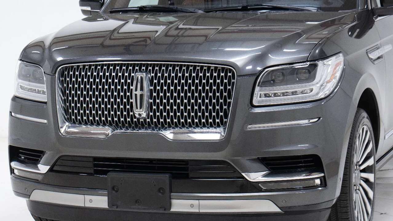 2018 Lincoln Navigator 4th Gen - Image 10 of 12