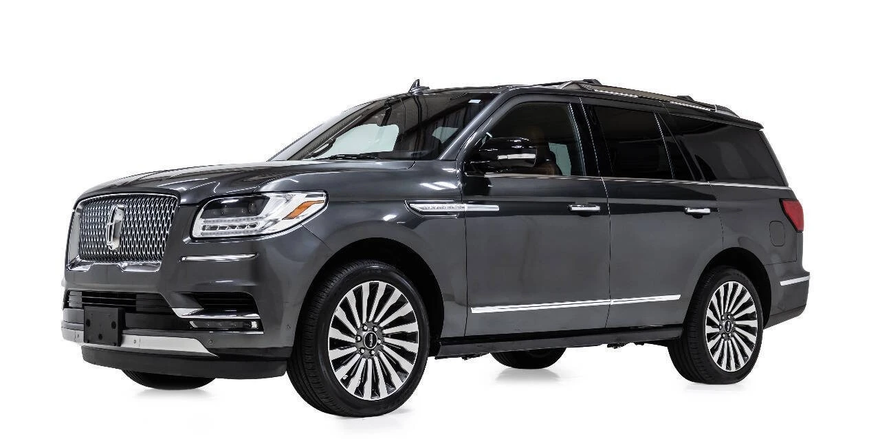 2018 Lincoln Navigator 4th Gen - Image 2 of 12