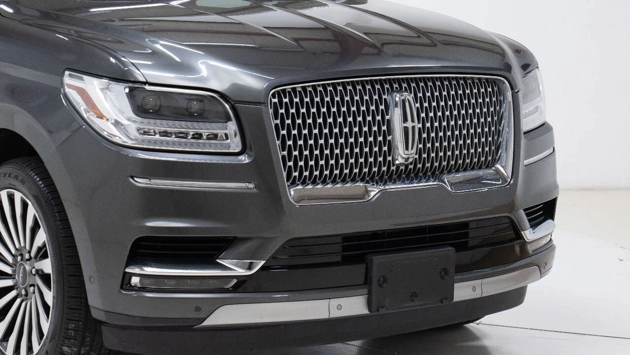 2018 Lincoln Navigator 4th Gen - Image 9 of 12