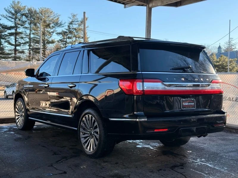 2018 Lincoln Navigator 4th Gen - Image 11 of 12