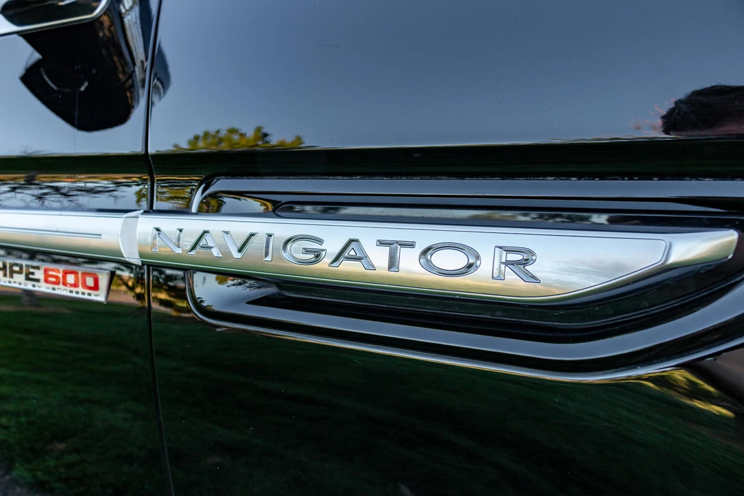 2018 Lincoln Navigator 4th Gen - Image 19 of 31