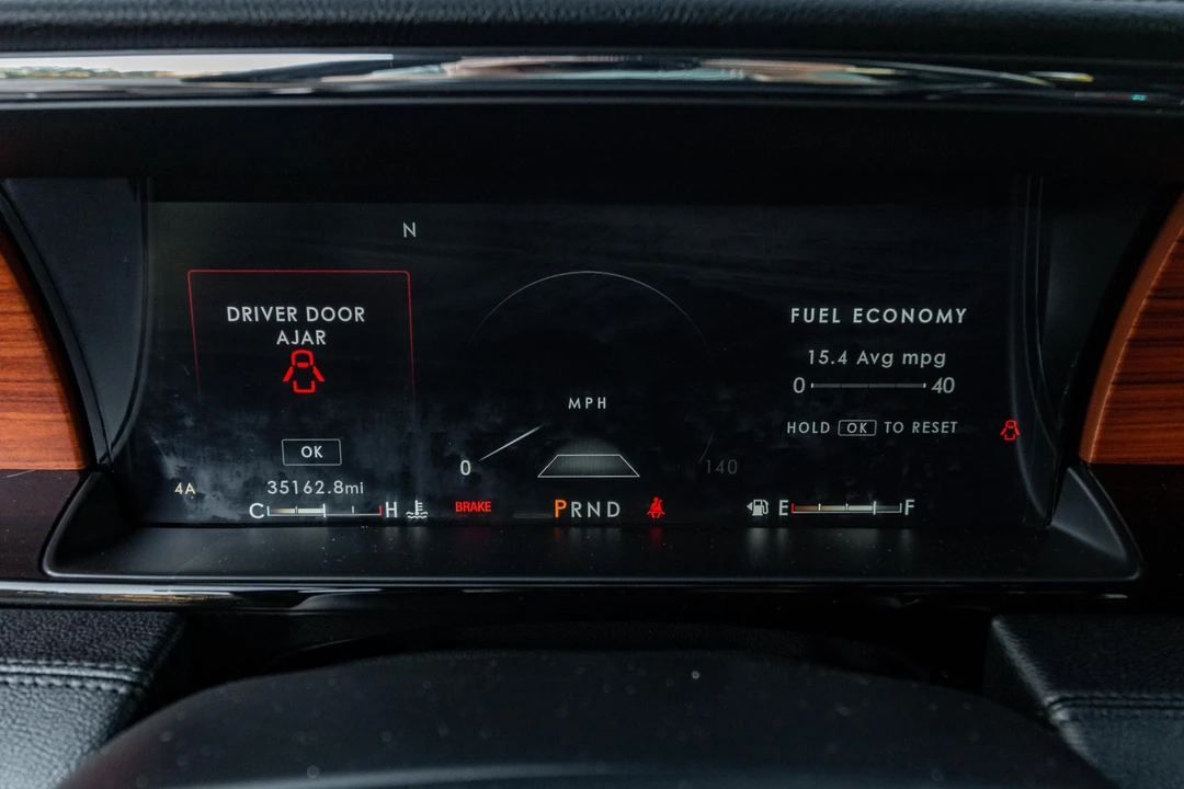 2018 Lincoln Navigator 4th Gen - Image 27 of 31