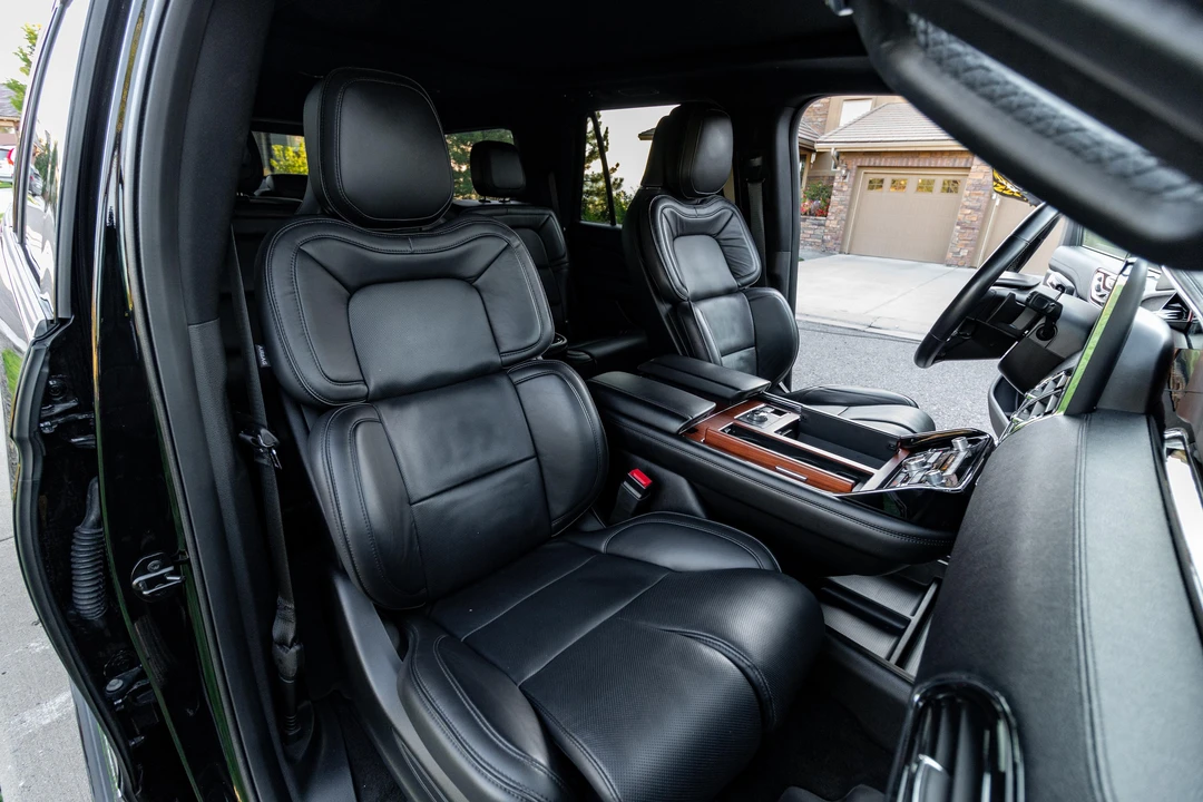 2018 Lincoln Navigator 4th Gen - Image 25 of 31