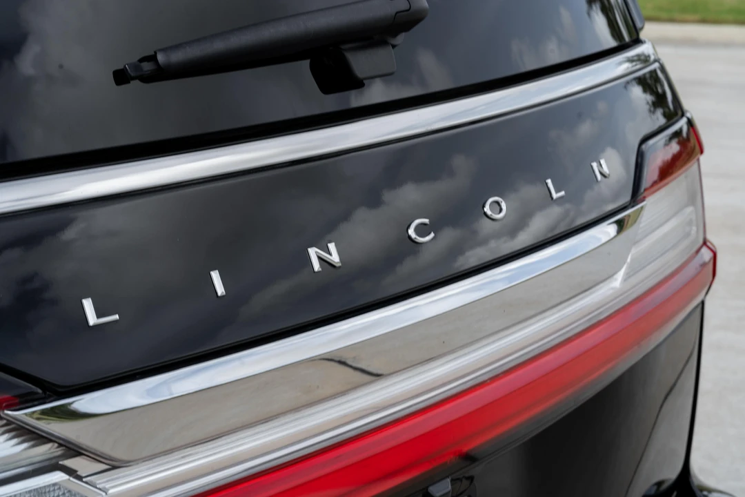 2018 Lincoln Navigator 4th Gen - Image 25 of 31