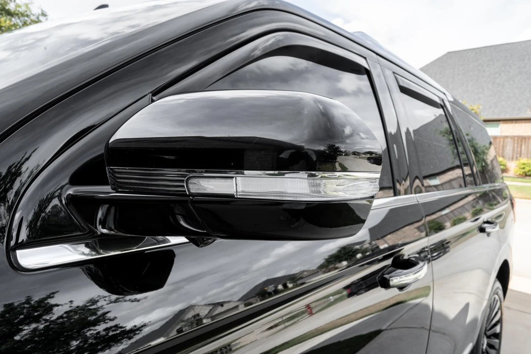 2018 Lincoln Navigator 4th Gen - Image 19 of 31