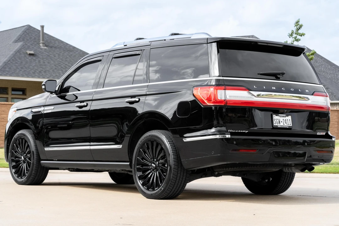 2018 Lincoln Navigator 4th Gen - Image 4 of 31