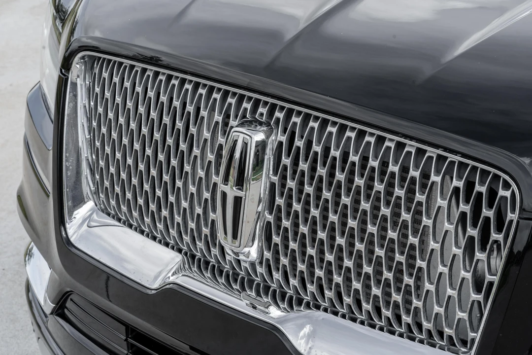 2018 Lincoln Navigator 4th Gen - Image 13 of 31