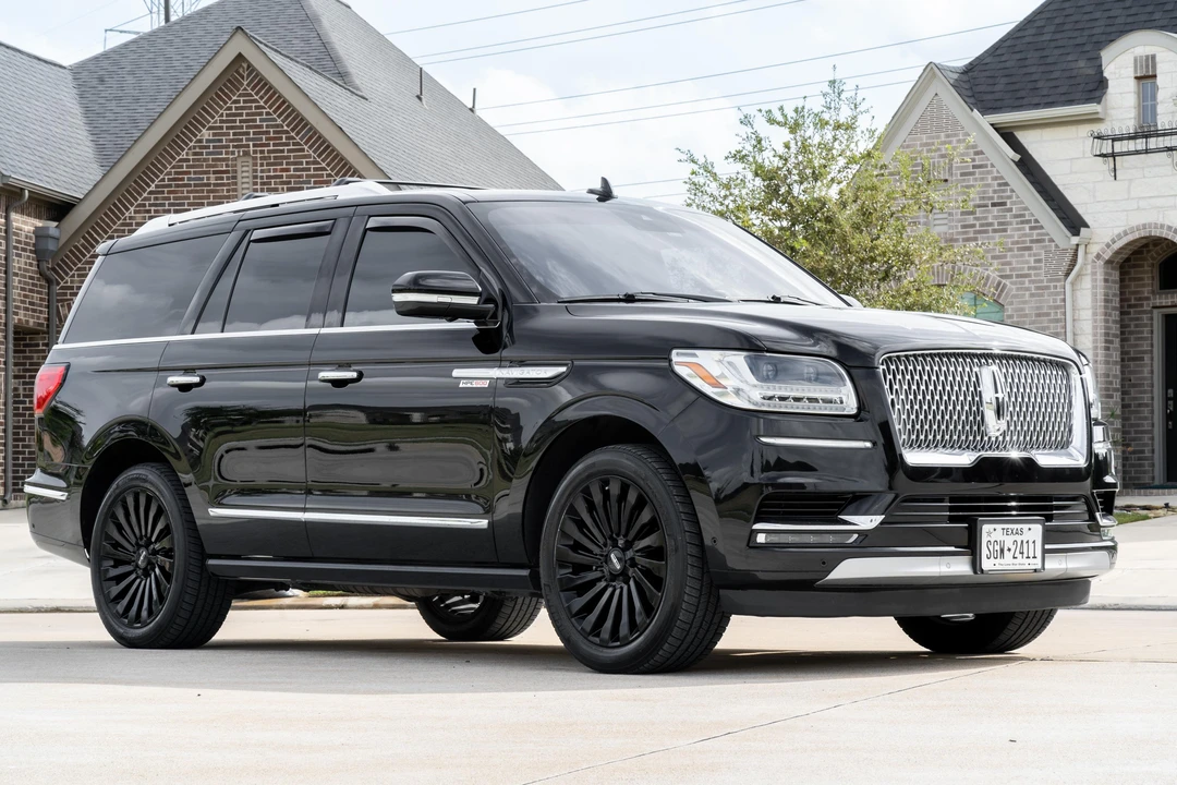 2018 Lincoln Navigator 4th Gen - Image 10 of 31