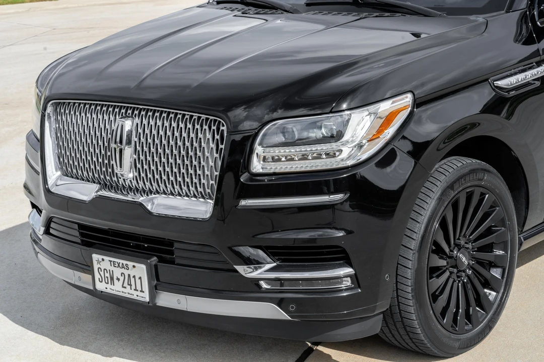 2018 Lincoln Navigator 4th Gen - Image 15 of 31