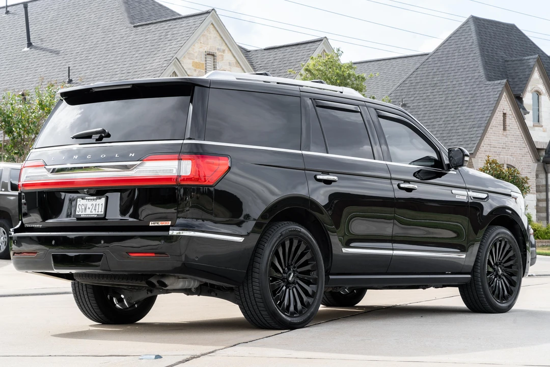 2018 Lincoln Navigator 4th Gen - Image 9 of 31