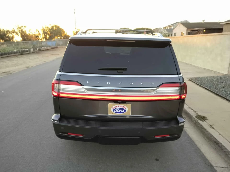 2018 Lincoln Navigator 4th Gen - Image 8 of 14