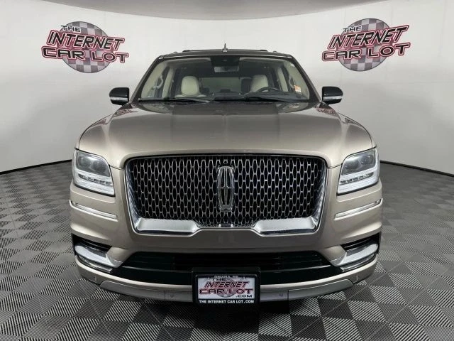 2018 Lincoln Navigator 4th Gen - Image 2 of 12