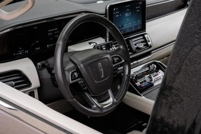 2018 Lincoln Navigator 4th Gen - Image 16 of 21