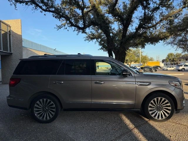 2018 Lincoln Navigator 4th Gen - Image 4 of 21