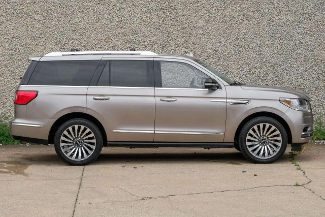 2018 Lincoln Navigator 4th Gen - Image 8 of 21