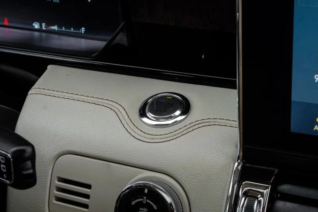 2018 Lincoln Navigator 4th Gen - Image 21 of 21
