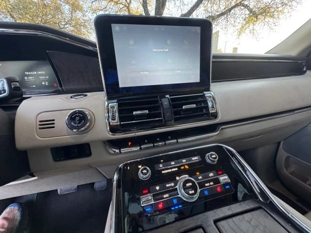 2018 Lincoln Navigator 4th Gen - Image 18 of 21