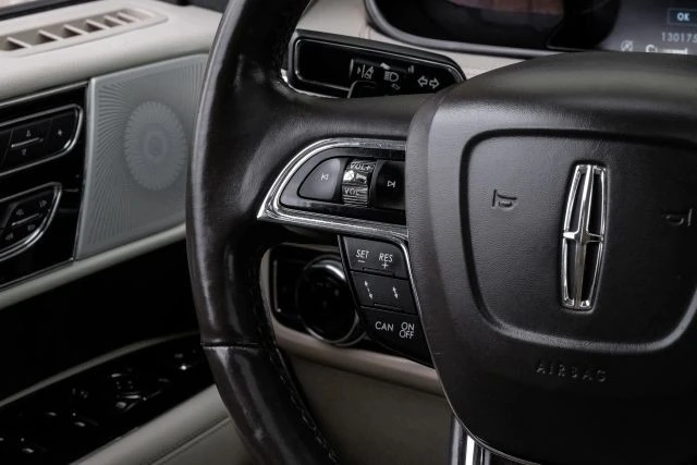 2018 Lincoln Navigator 4th Gen - Image 17 of 21