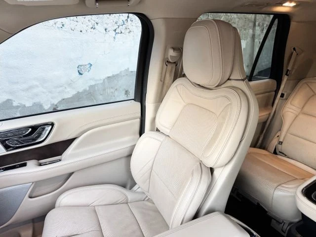 2018 Lincoln Navigator 4th Gen - Image 16 of 21