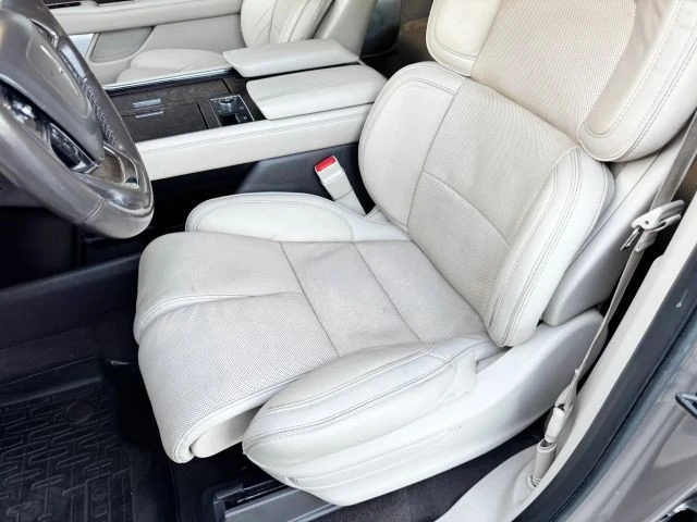 2018 Lincoln Navigator 4th Gen - Image 12 of 21