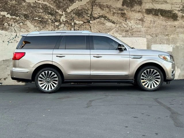 2018 Lincoln Navigator 4th Gen - Image 3 of 21
