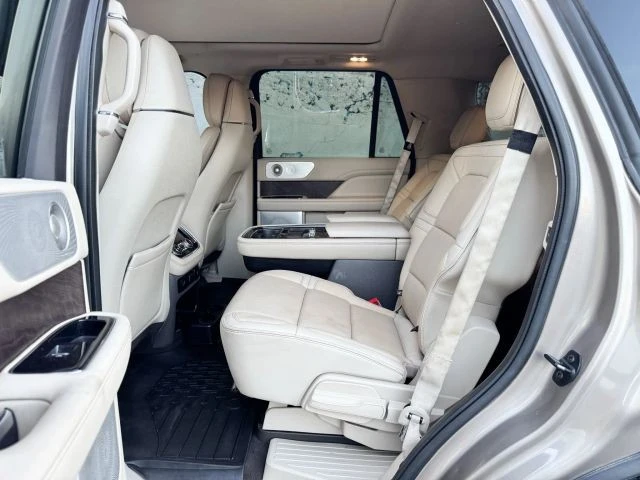 2018 Lincoln Navigator 4th Gen - Image 18 of 21