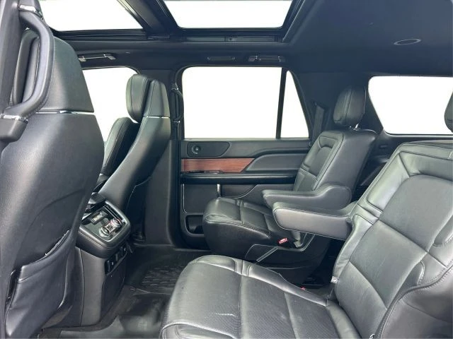 2018 Lincoln Navigator 4th Gen - Image 10 of 21