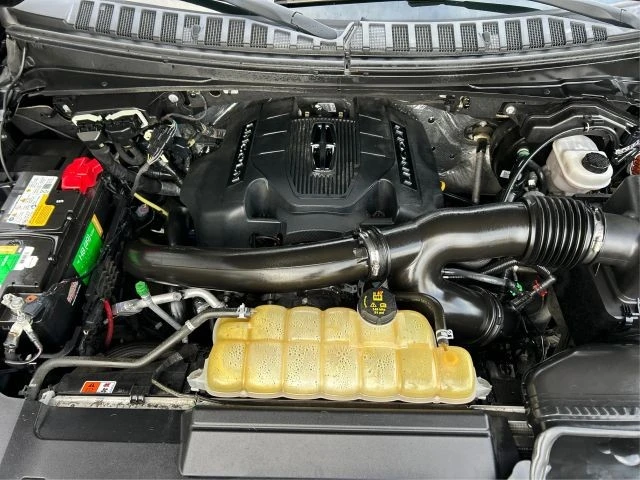 2018 Lincoln Navigator 4th Gen - Image 11 of 21