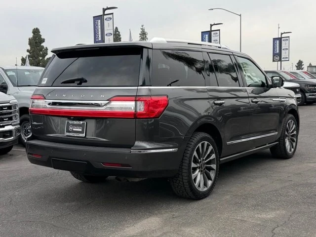 2018 Lincoln Navigator 4th Gen - Image 9 of 12