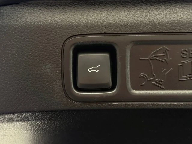 2018 Lincoln Navigator 4th Gen - Image 12 of 12