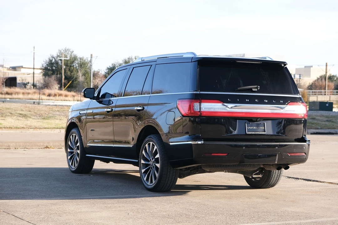 2018 Lincoln Navigator 4th Gen - Image 10 of 21