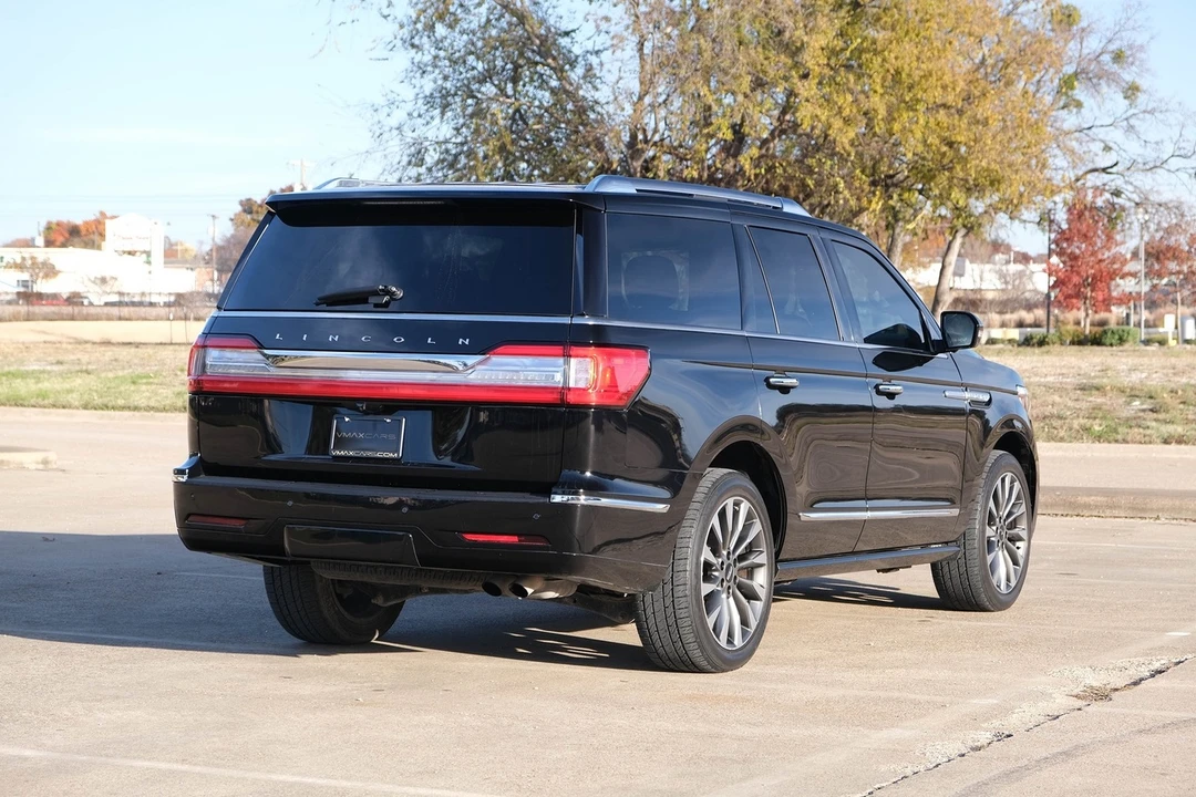 2018 Lincoln Navigator 4th Gen - Image 11 of 21