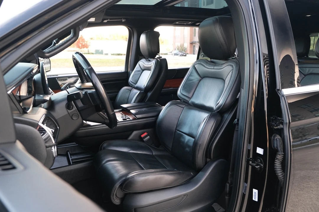 2018 Lincoln Navigator 4th Gen - Image 14 of 21