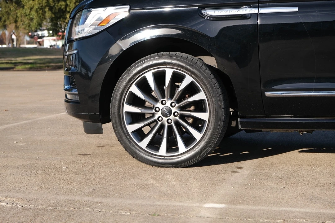 2018 Lincoln Navigator 4th Gen - Image 6 of 21