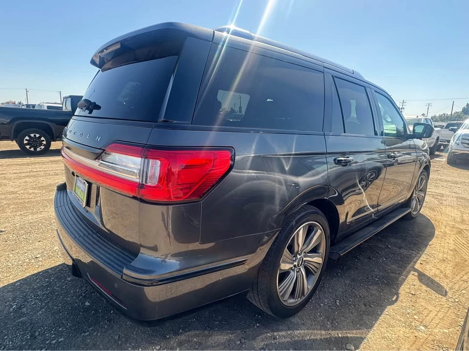 2018 Lincoln Navigator 4th Gen - Image 4 of 10