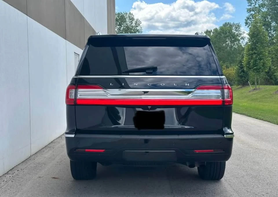 2018 Lincoln Navigator 4th Gen - Image 15 of 18