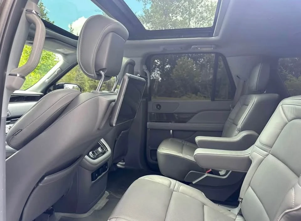 2018 Lincoln Navigator 4th Gen - Image 7 of 18