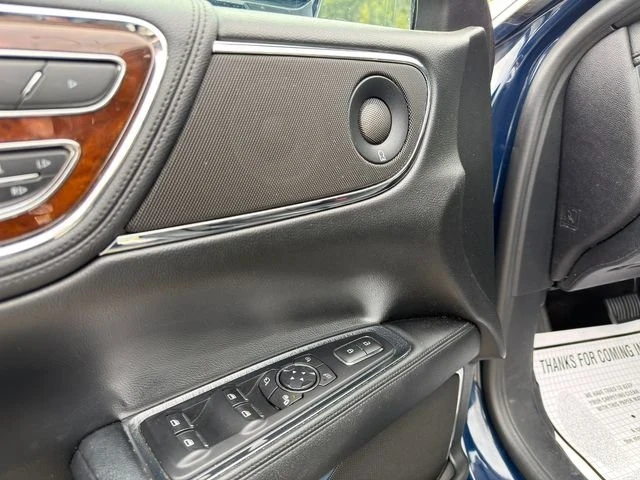 2018 Lincoln Continental 10th Gen - Image 19 of 20