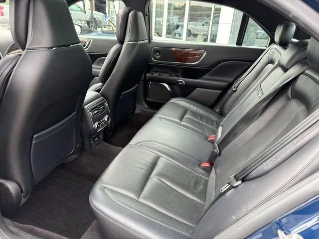 2018 Lincoln Continental 10th Gen - Image 13 of 20
