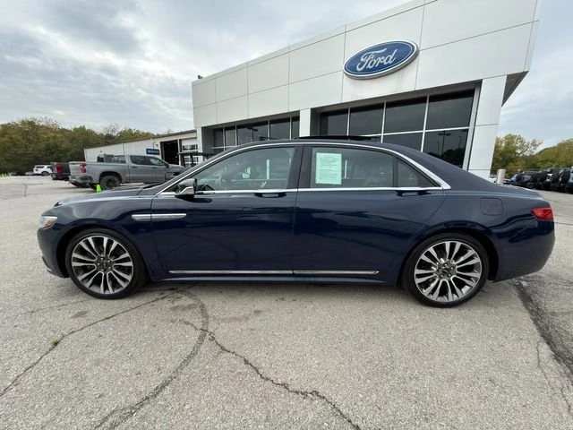 2018 Lincoln Continental 10th Gen - Image 4 of 20
