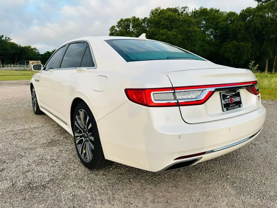 2018 Lincoln Continental 10th Gen - Image 8 of 20