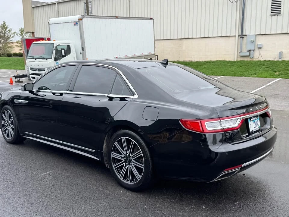 2018 Lincoln Continental 10th Gen - Image 4 of 17