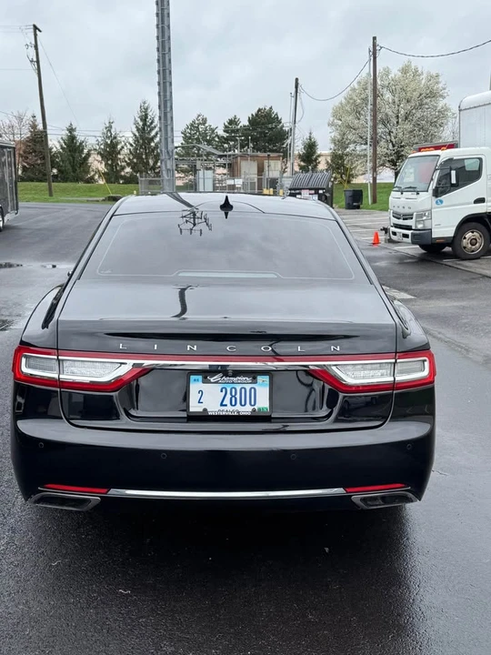 2018 Lincoln Continental 10th Gen - Image 5 of 17