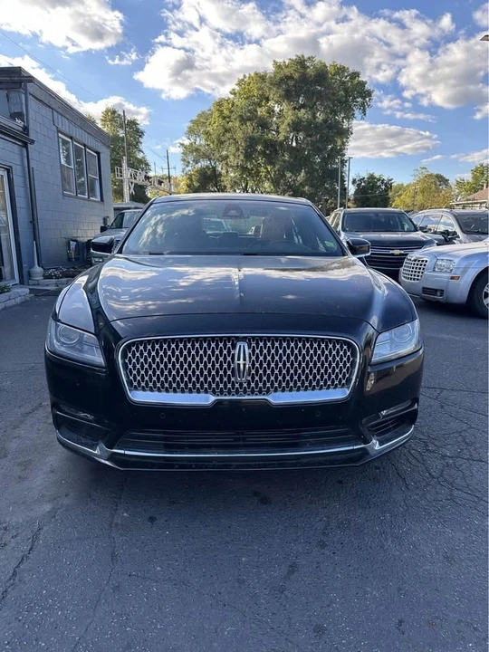 2018 Lincoln Continental 10th Gen - Image 7 of 10