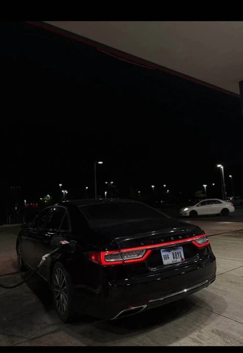 2018 Lincoln Continental 10th Gen - Image 19 of 19