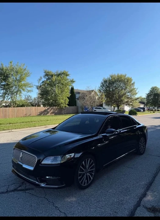 2018 Lincoln Continental 10th Gen - Image 3 of 19
